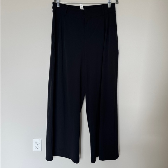 ALO High Waist Dreamscape Trouser (Long) in Black - L - Picture 3 of 5